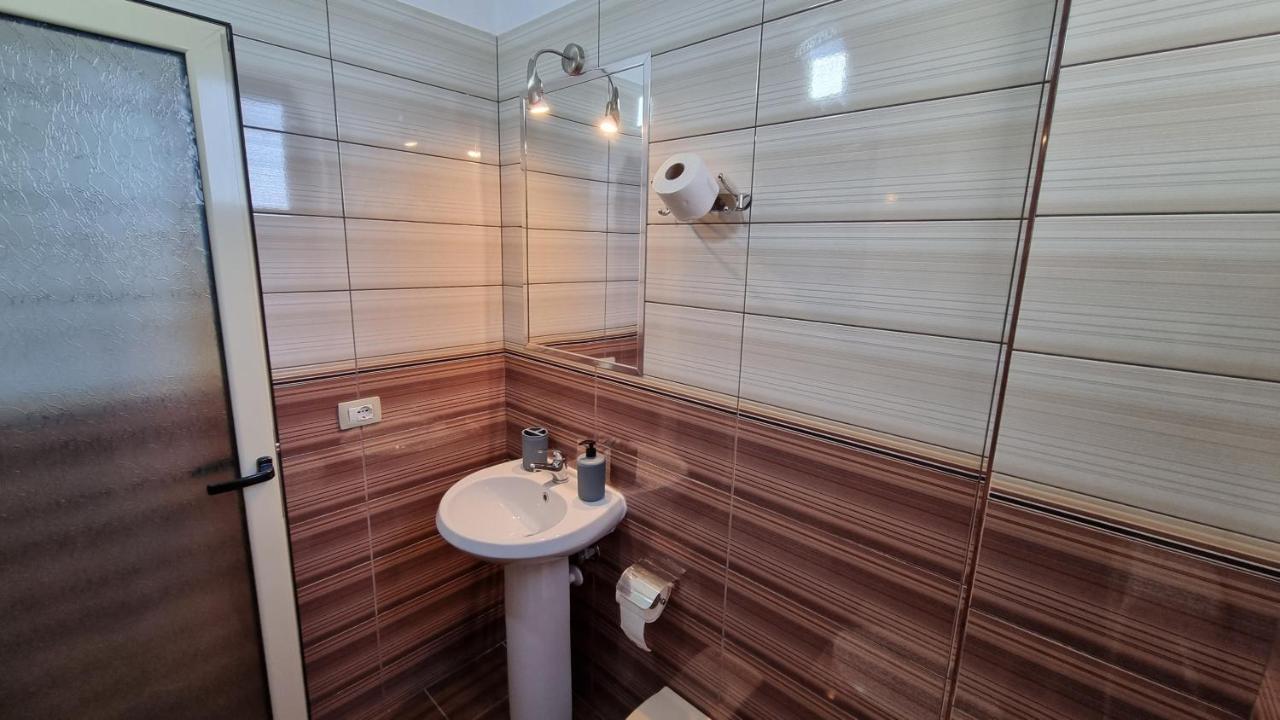 Anmaor Hotel เคพาโร ภายนอก รูปภาพ